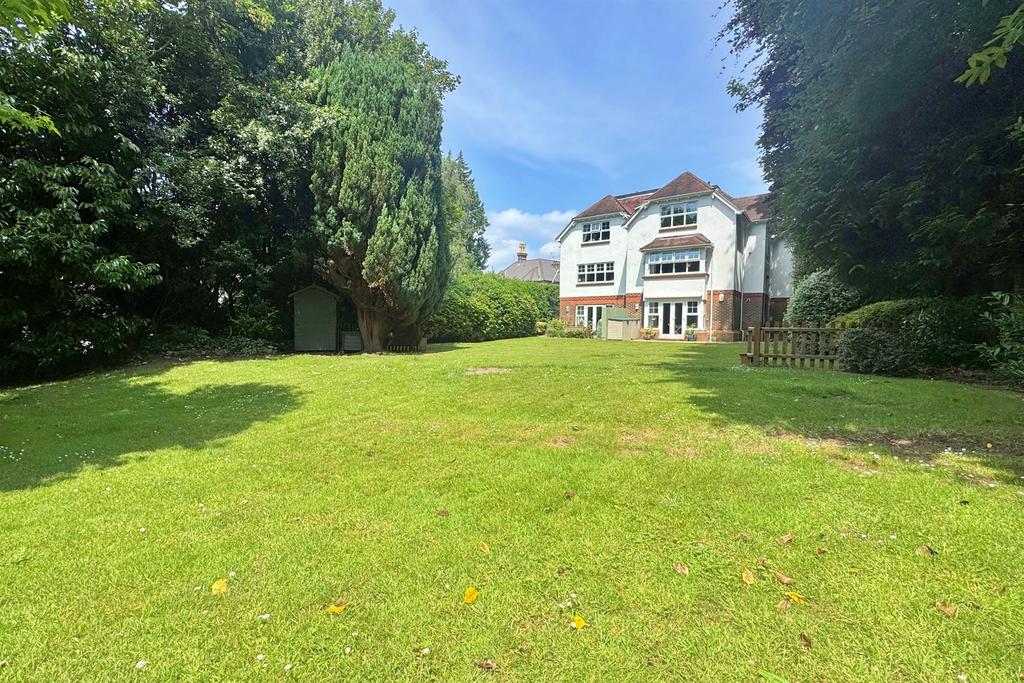 Communal Grounds