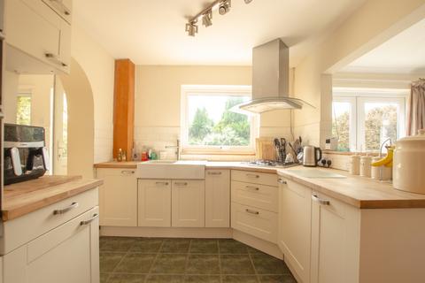 4 bedroom semi-detached house for sale, 25 Crinnicks Hill, Bodmin, PL31 1A
