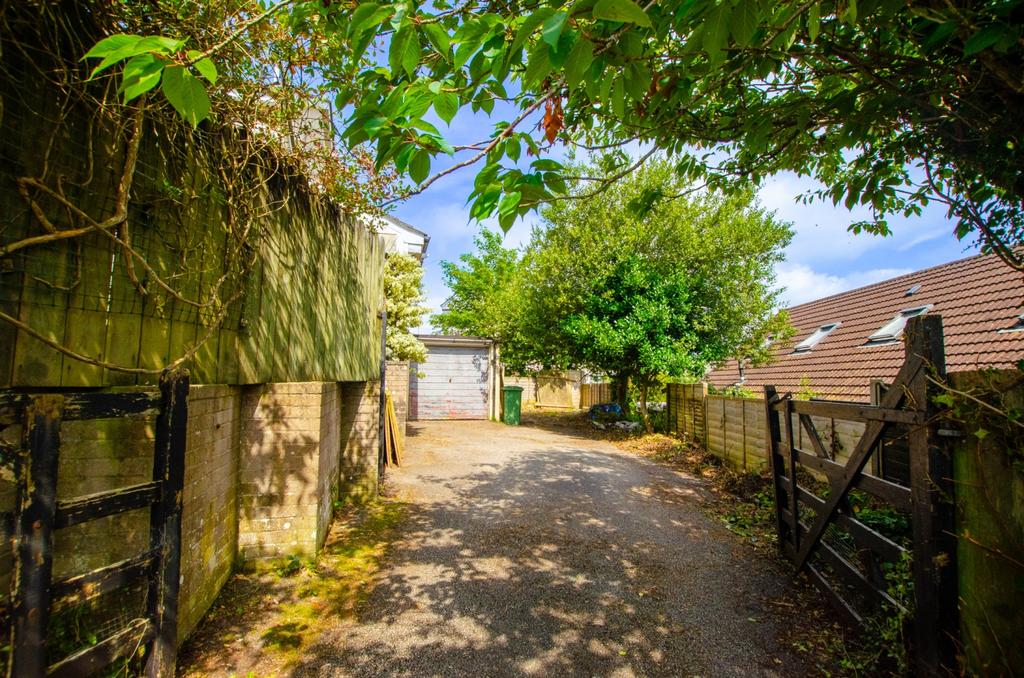25 Crinnicks Hill TPS Bodmin Branch 01208 74182 -1