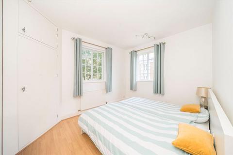 2 bedroom flat for sale, Bloomfield Road, London N6