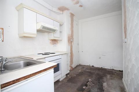 14 Bathgate Road, East Whitburn, Bathgate, EH47 0JE