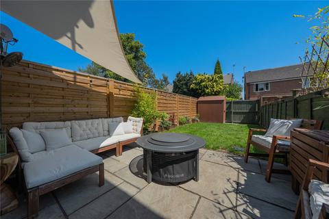 4 Naylor Garth, Leeds, LS6 2SQ