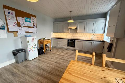 38 Belgrave Road, Fairbourne, LL38 2AZ
