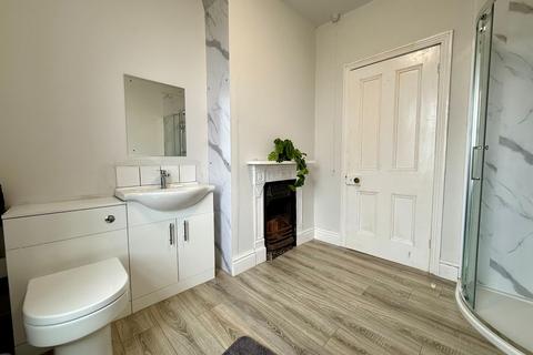 38 Belgrave Road, Fairbourne, LL38 2AZ