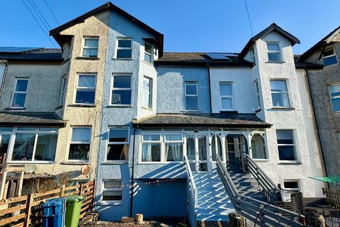 4 bedroom terraced house for sale, 38 Belgrave Road, Fairbourne, LL38 2AZ