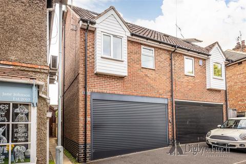 2 bedroom semi-detached house for sale, Station Terrace, Radcliffe-On-Trent, Nottingham