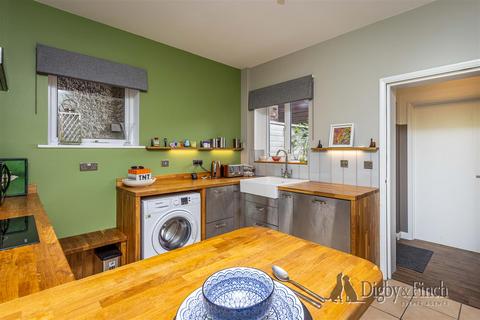 2 bedroom semi-detached house for sale, Station Terrace, Radcliffe-On-Trent, Nottingham