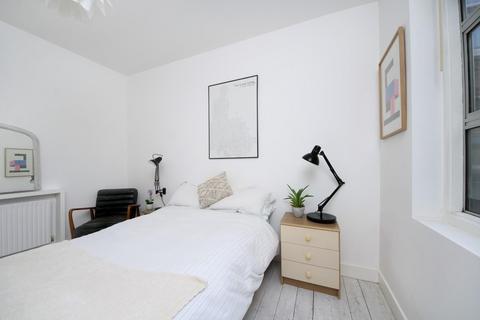 33 Cumberland Road, London, W7 2ED