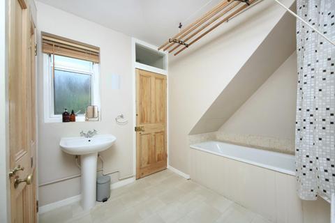 33 Cumberland Road, London, W7 2ED