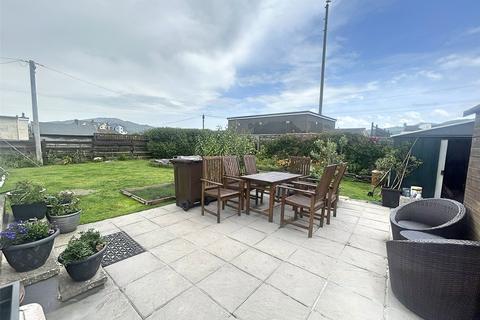 Greystones Penrhyn Drive North, Fairbourne, LL38 2DX