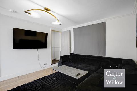 2 bedroom end of terrace house for sale, Babington Road, Dagenham, Essex