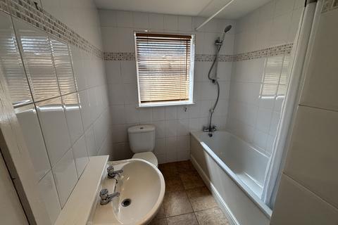 69 Bond Street, Englefield Green, Egham, TW20 0PL