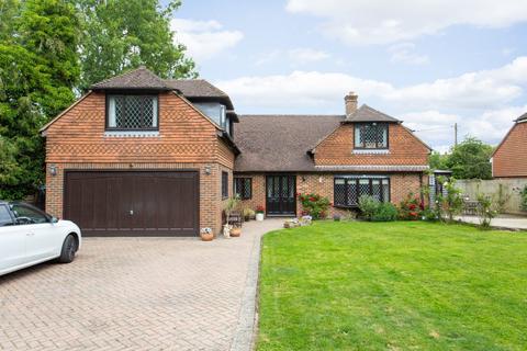 4 bedroom detached house for sale, Marsh Road, Hamstreet, Ashford, Kent, TN26
