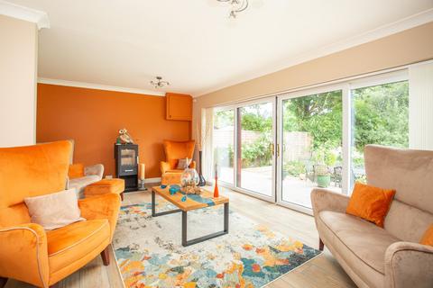4 bedroom detached house for sale, Marsh Road, Hamstreet, Ashford, Kent, TN26