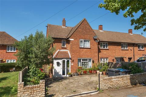 93 Arnhem Drive, New Addington, Croydon, CR0 0EE
