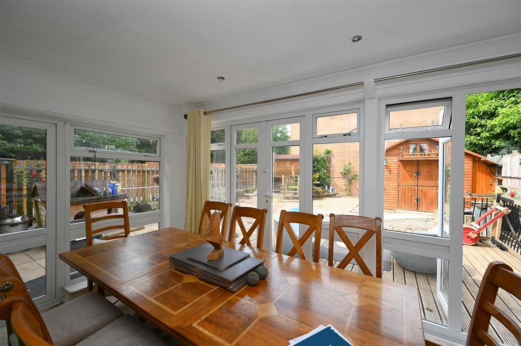 Dining room2.JPG