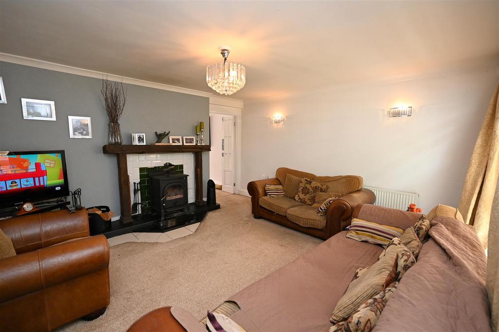 Living room1.JPG