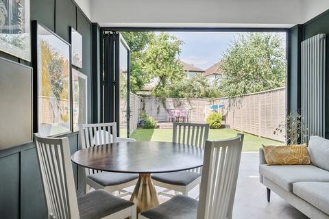 8 Studland Road, London, SE26 5NH