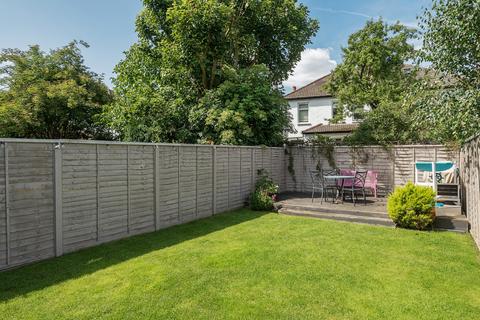 8 Studland Road, London, SE26 5NH