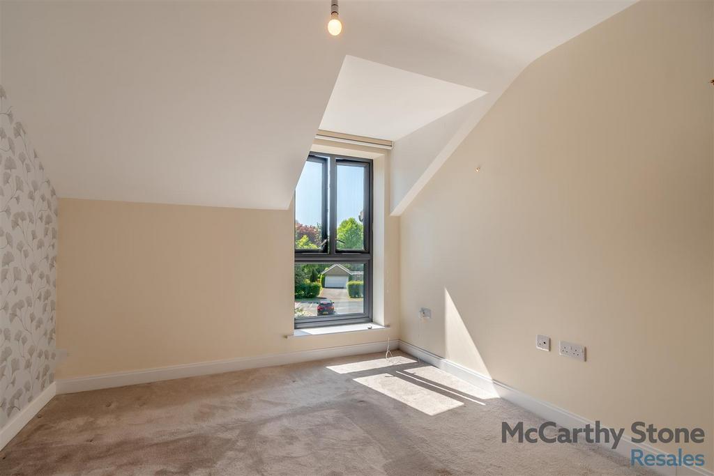 8646880-interior04.jpg