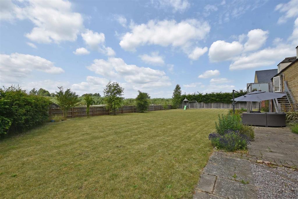 Rear Garden.jpg