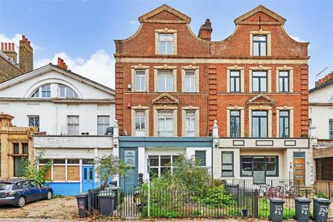 2 bedroom flat to rent, Lewisham Way, London SE4
