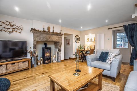 2 Police Square, Milnthorpe, LA7 7PY