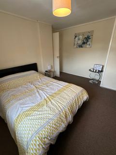 4 bedroom semi-detached house to rent, Humber Place, Gloucester GL3
