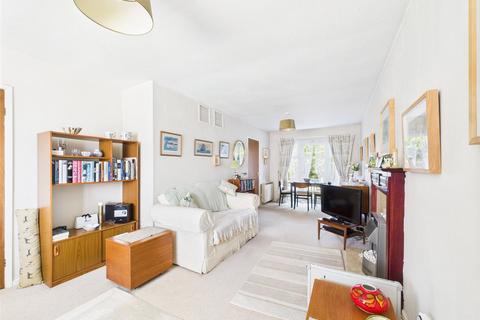 undefined, Golden Vale, Churchdown, Gloucester, Gloucestershire, GL3