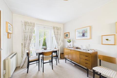 undefined, Golden Vale, Churchdown, Gloucester, Gloucestershire, GL3