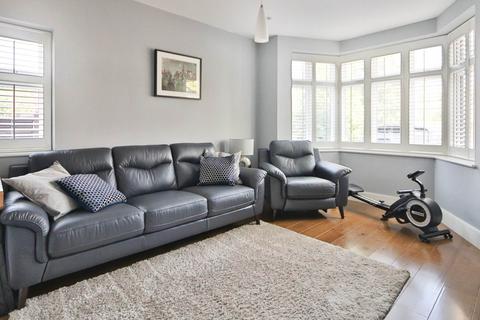 4 bedroom semi-detached house for sale, Elm Walk, London