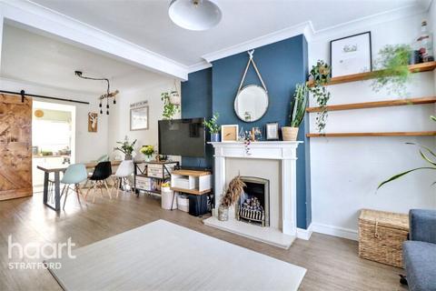 3 bedroom terraced house to rent, Gresham Road, LONDON