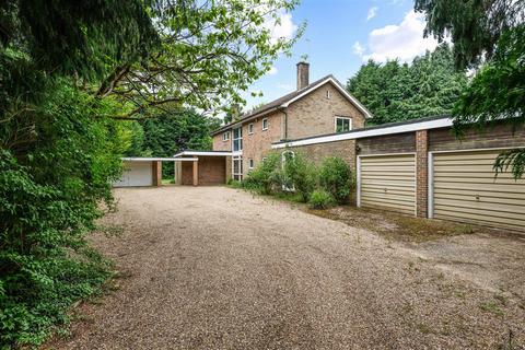 Waterhouse Lane, Kingswood, Tadworth