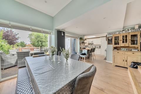 undefined, Cobham Road, Fetcham
