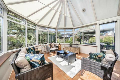 5 bedroom detached house for sale, Kilmiston Avenue, Shepperton TW17