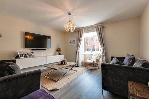 43 Athelstan Crescent, Rochford, SS4 1GY