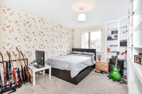 2 bedroom flat to rent, Ivydale Road, London, SE15