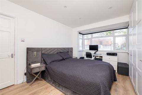 30 Matlock Crescent, Cheam, Sutton, SM3 9SP