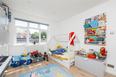 30 Matlock Crescent, Cheam, Sutton, SM3 9SP