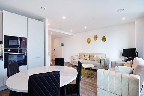 3 bedroom apartment for sale, at Lock Apartments, 21 Gillender Street, London E3