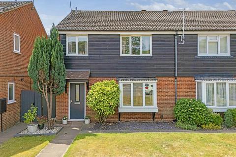 4 bedroom semi-detached house for sale, Roydon Road, Stanstead Abbotts