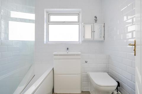 2 bedroom bungalow for sale, Mount Gardens, Bristol BS15