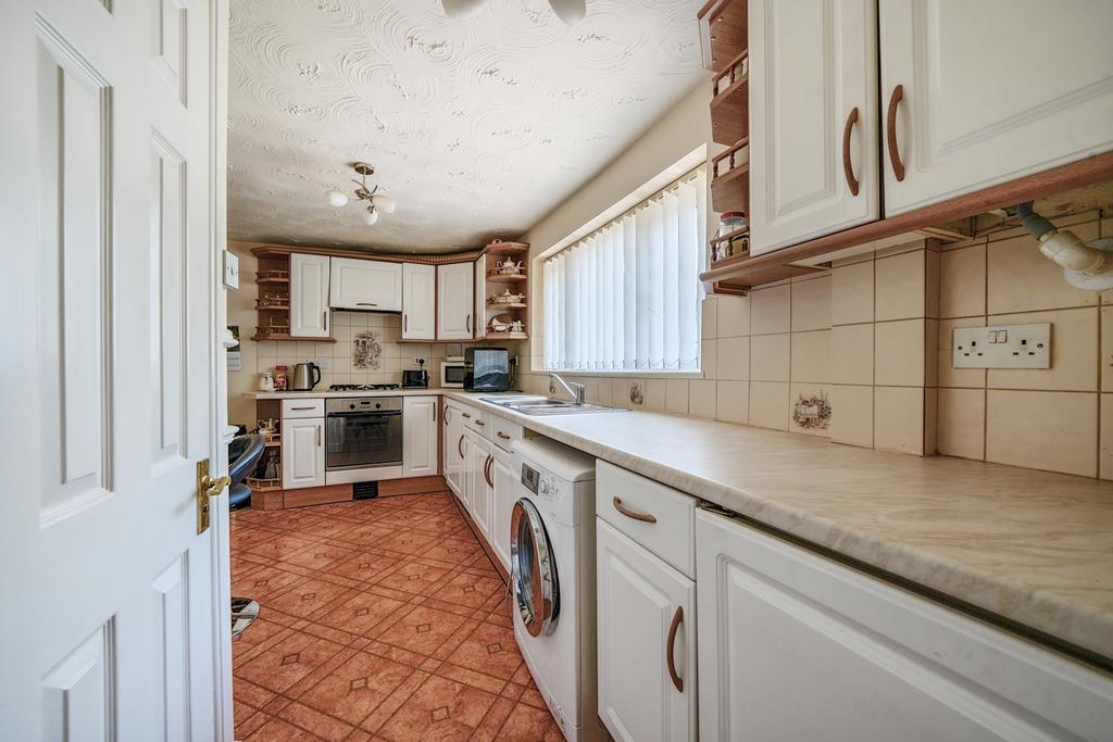 1309260-7-685153fa67069