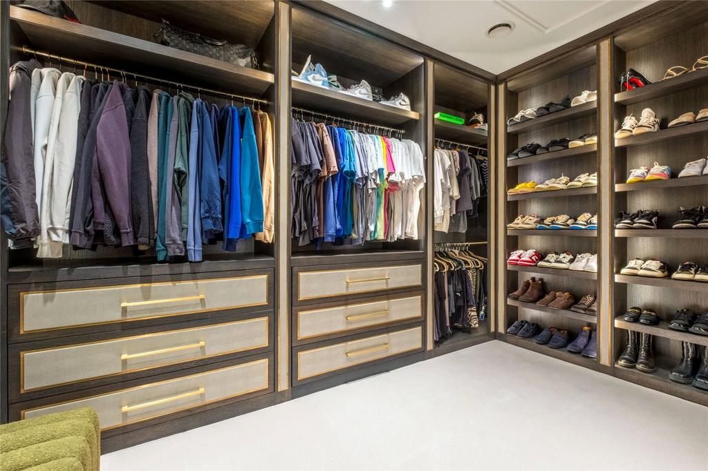 Dressing Room