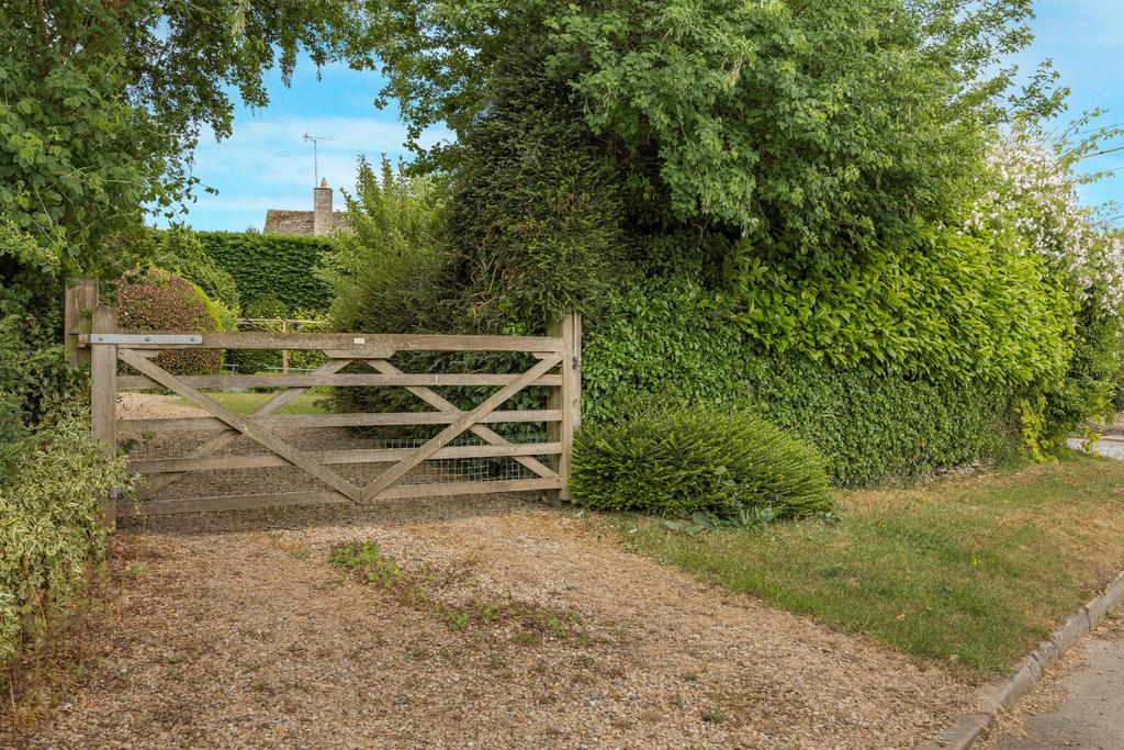 Side Gated Access