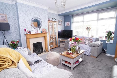 21 Kingsway, Bradford, BD2 1NE