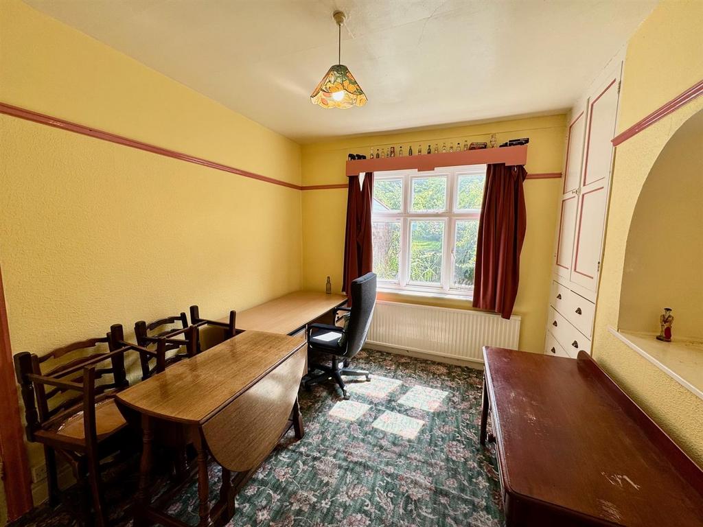 Dining Room.jpg