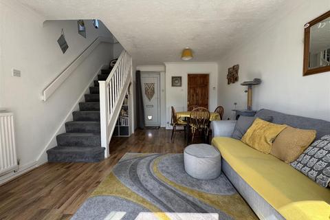 20 Corral Close, Nine Elms, Swindon, SN5 5UX
