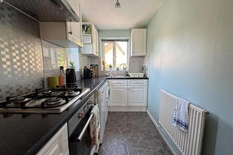 20 Corral Close, Nine Elms, Swindon, SN5 5UX