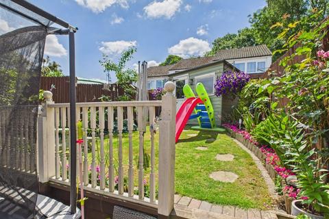 226 Markfield, Croydon, CR0 9HU